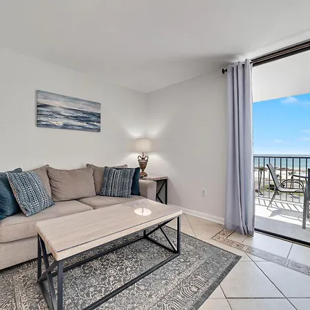 1Br/1Ba Sleeps 4 Near Beach W/ Breathtaking Ocean Views