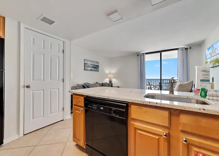 1br/1ba Sleeps 4 Near W/ Breathtaking Ocean Views Holiday home