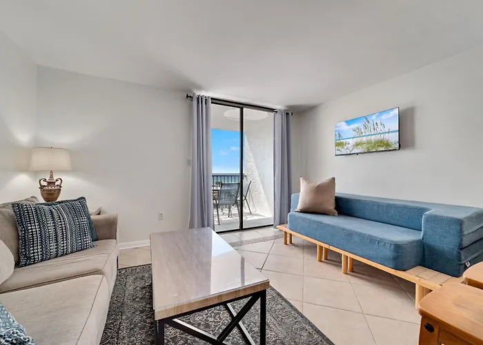 Holiday home 1br/1ba Sleeps 4 Near W/ Breathtaking Ocean Views