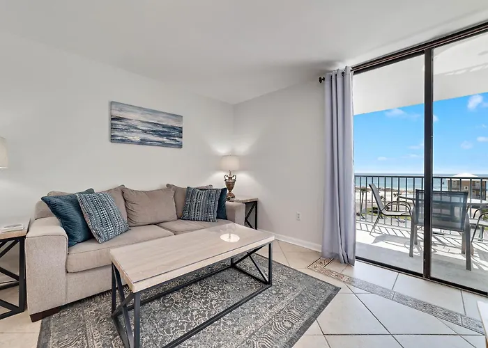 Holiday home 1br/1ba Sleeps 4 Near W/ Breathtaking Ocean Views *